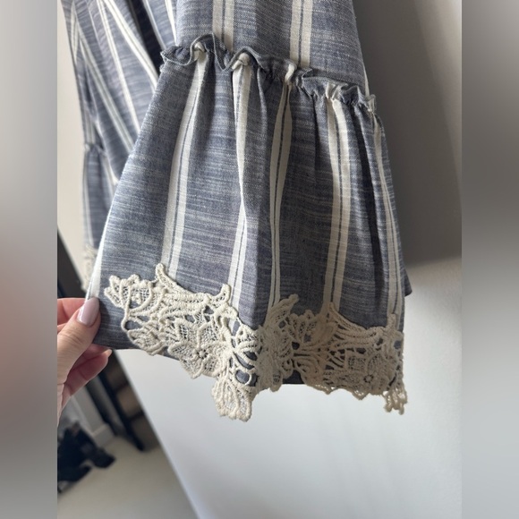 ZARA Basic Striped Bell Sleeve Jacket โ Size M - Picture 6 of 16